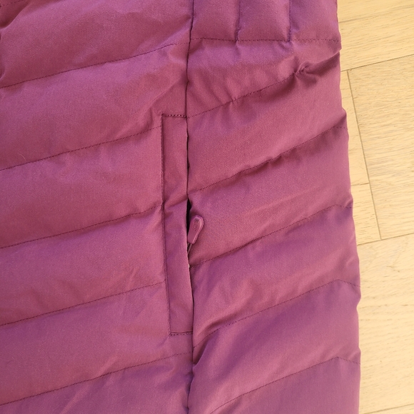 Warm hiking purple puffer - Picture 3 of 6